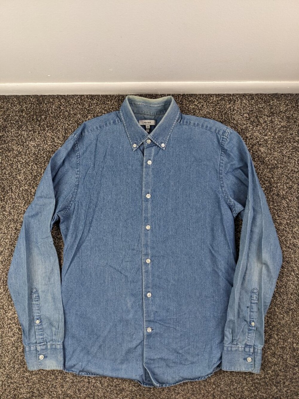 Reiss Shirt Soft Denim Tapper Long Sleeve Button Down Blue Mens Medium